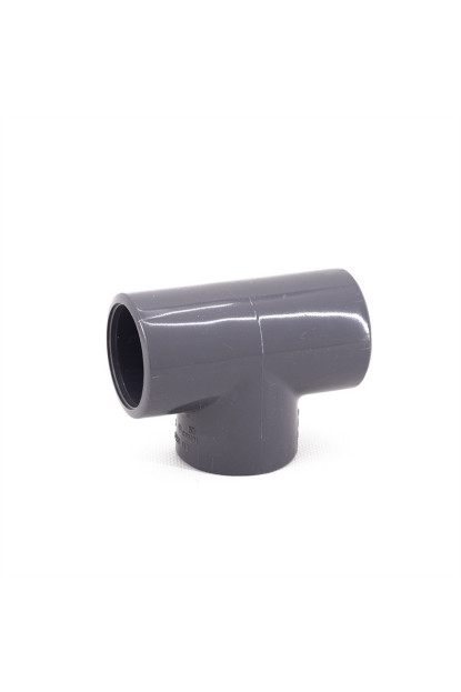TE A 90o PVC DE 20 MM